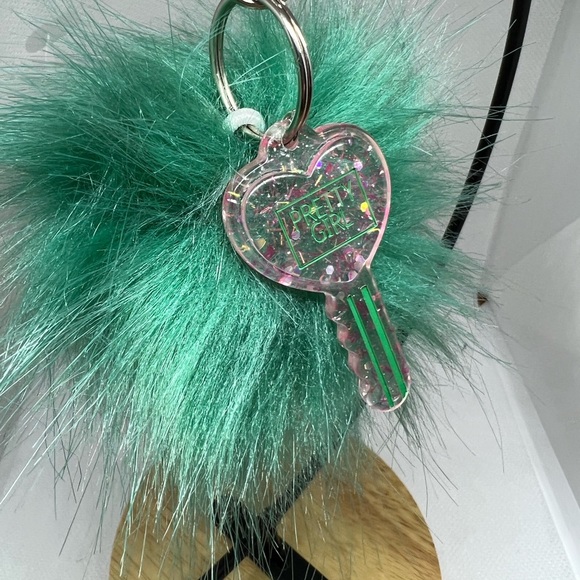 Pompoms 2 for $20 get 2 FREE!! Lots of colors. - Picture 3 of 16